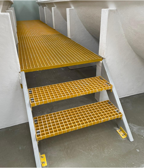 ESCALERA DE PLATAFORMA - Imagen 3